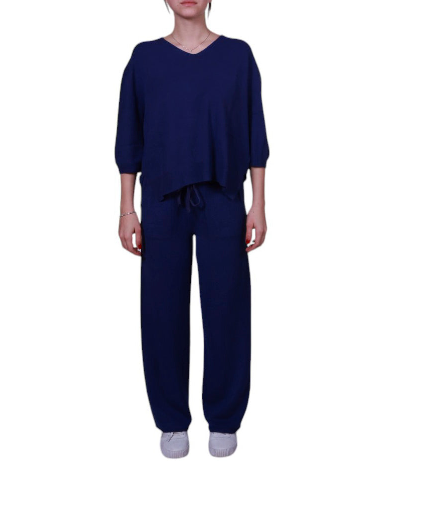 Maglia donna, scollo a V, con manica 3/4 e spacchetti laterali Made in Italy