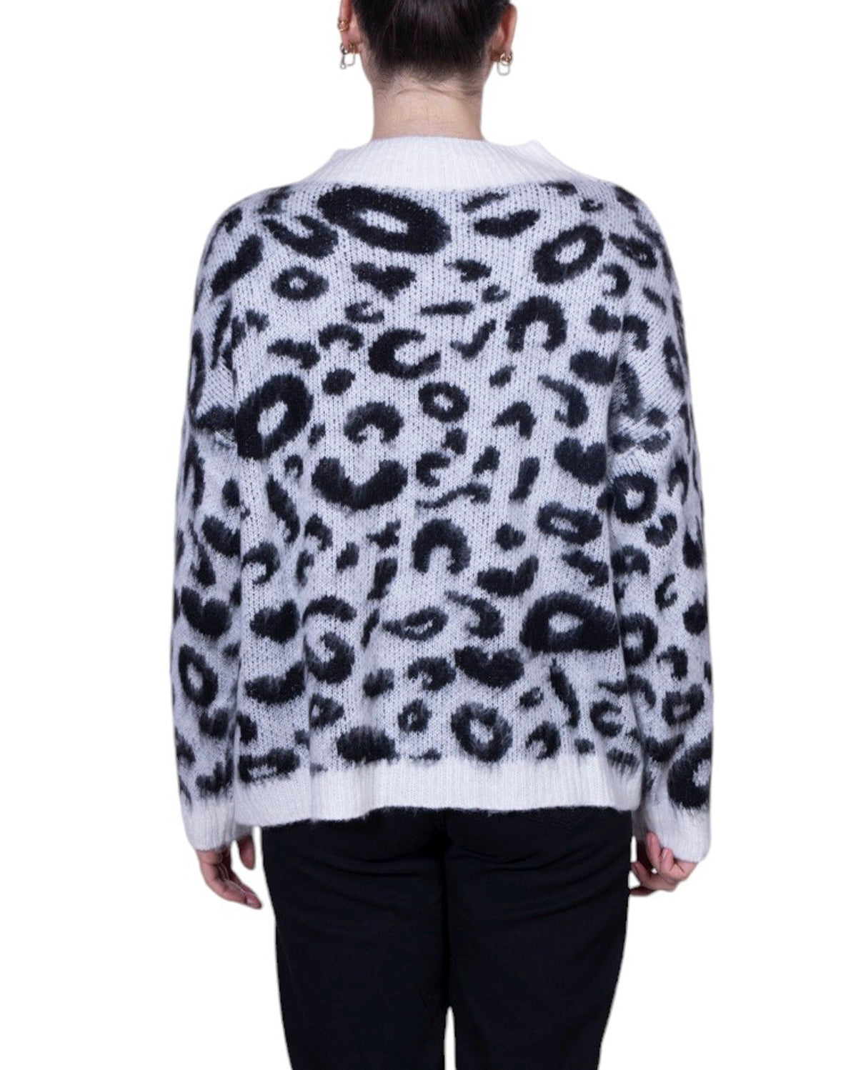 Maglia donna in misto lana con fantasia leopardata e vestibilità morbida