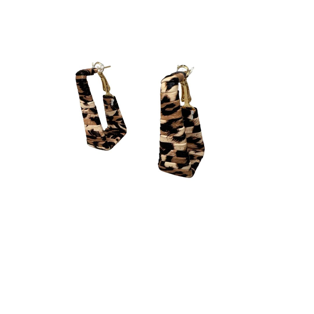 Orecchini pendenti rettangolari fantasia animalier con chiusura a clip dorata