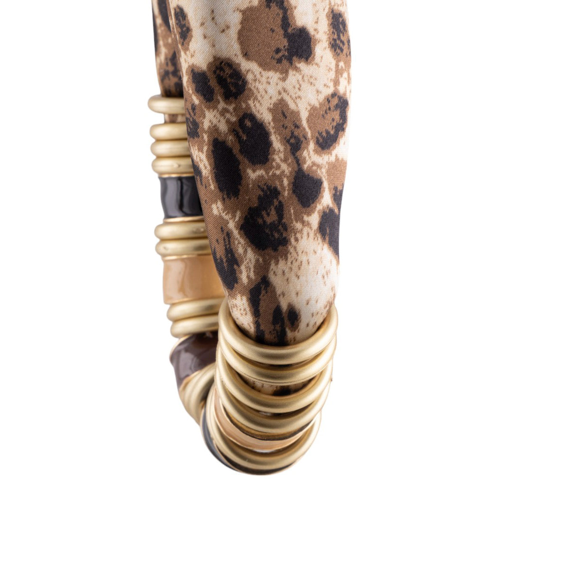 Collana foulard fantasia animalier con anelli metallici dorati effetto gioiello