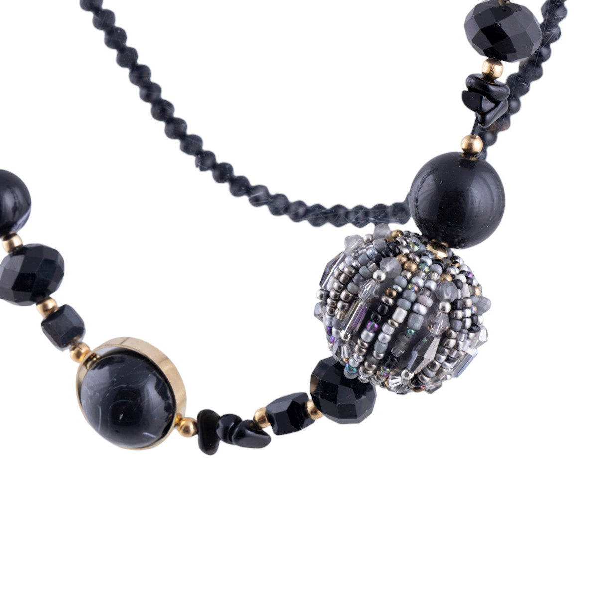 Collana lunga con cristalli multicolor e perle sfaccettate a lavorazione mista