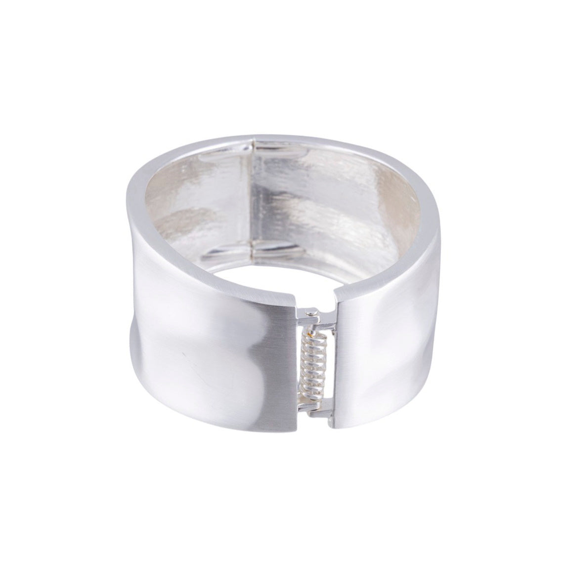 Bracciale rigido effetto satinato con lavorazione battuta e chiusura a molla