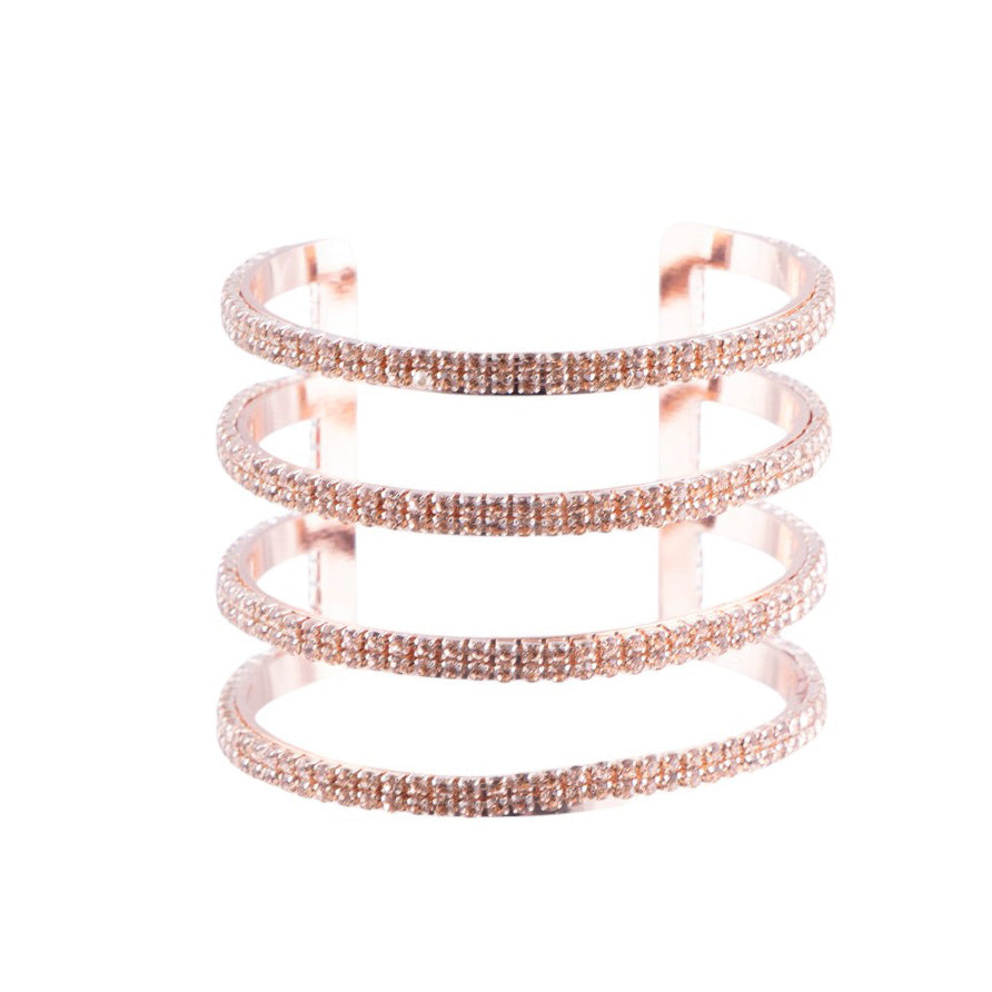 Bracciale rigido a fascia multipla con finitura pavé di microcristalli luminosi