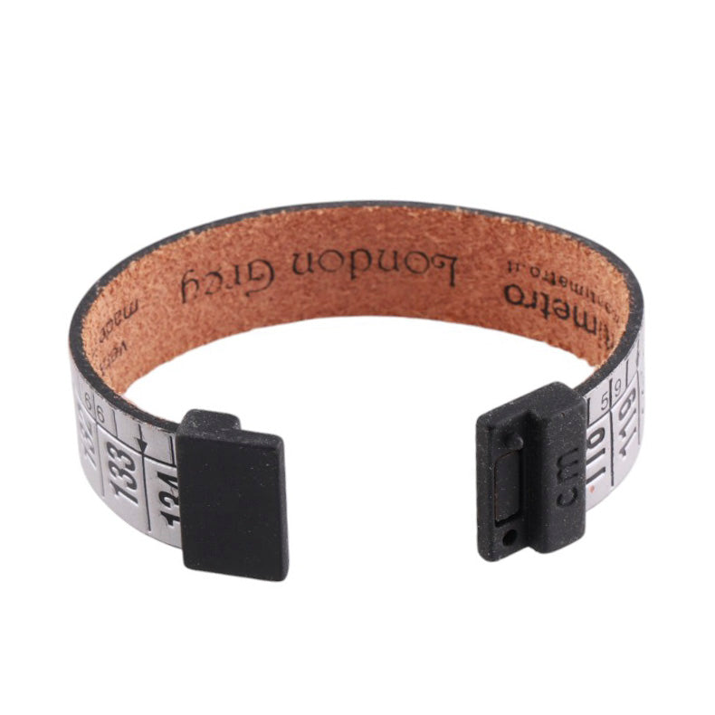 Bracciale Cm in vera pelle con chiusura magnetica gommata soft-touch