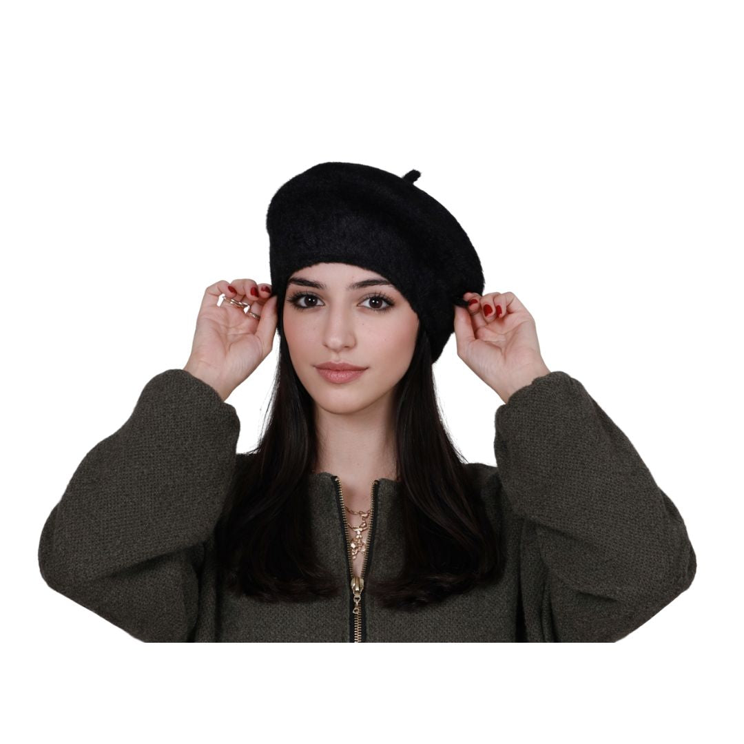 Cappello basco da donna in tessuto peloso morbido e caldo a Made in Italy