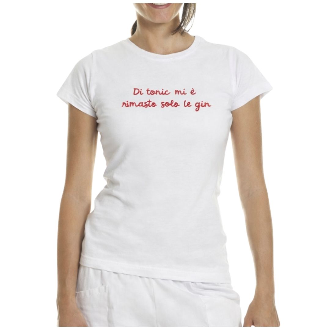 T-shirt ricamata con scritta "Di tonic mi è rimasto solo il gin" 100% cotone