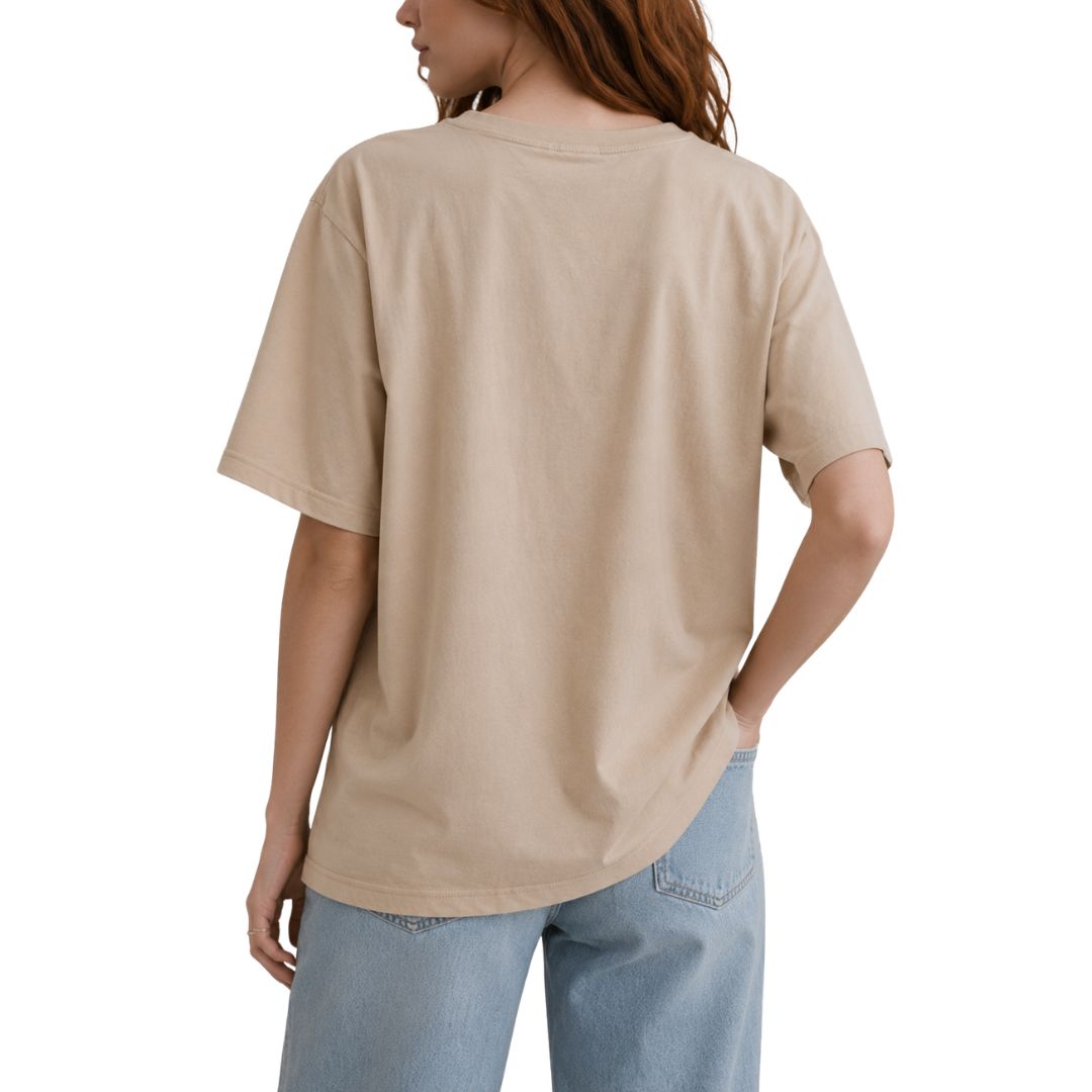 T-shirt donna manica corta, con farfalla e paillettes e corallini Made in Italy