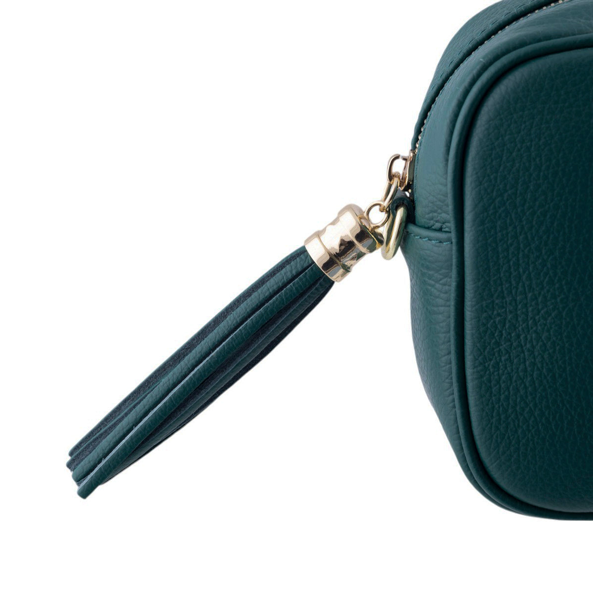 Borsa cubotto in vera pelle martellata con tracolla regolabile e zip superiore