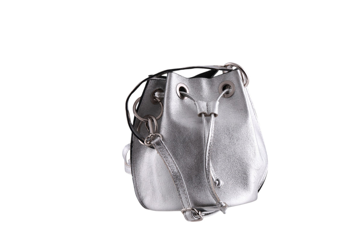 Borsa secchiello in vera pelle metallizzata con chiusura a coulisse e tracolla